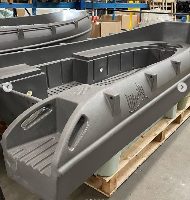 Plastic boat Whaly 435R