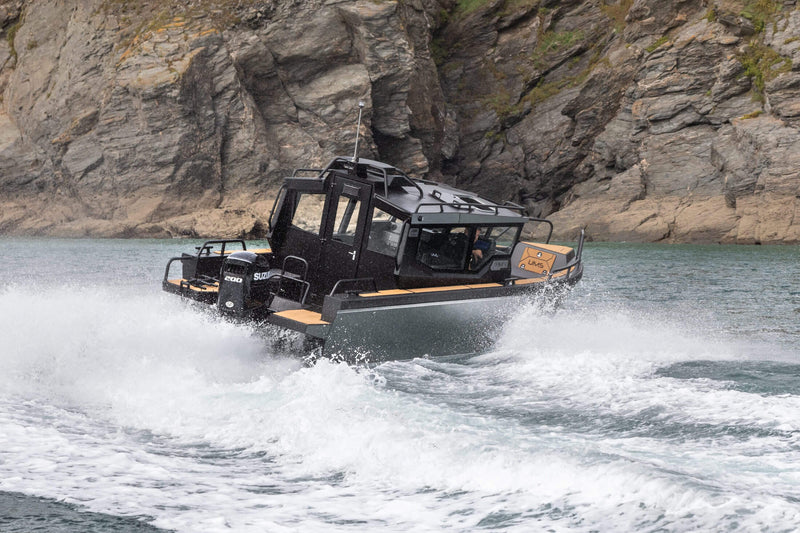 UMS 700HT 23ft Aluminum Boat (Rear view)